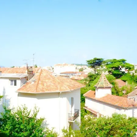 Sleeps 6 Wifi Cannes
