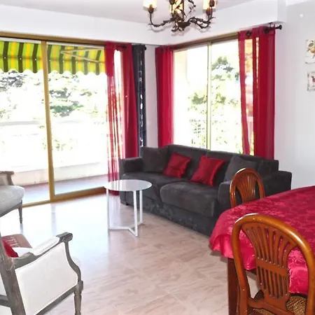 Sleeps 6 Wifi